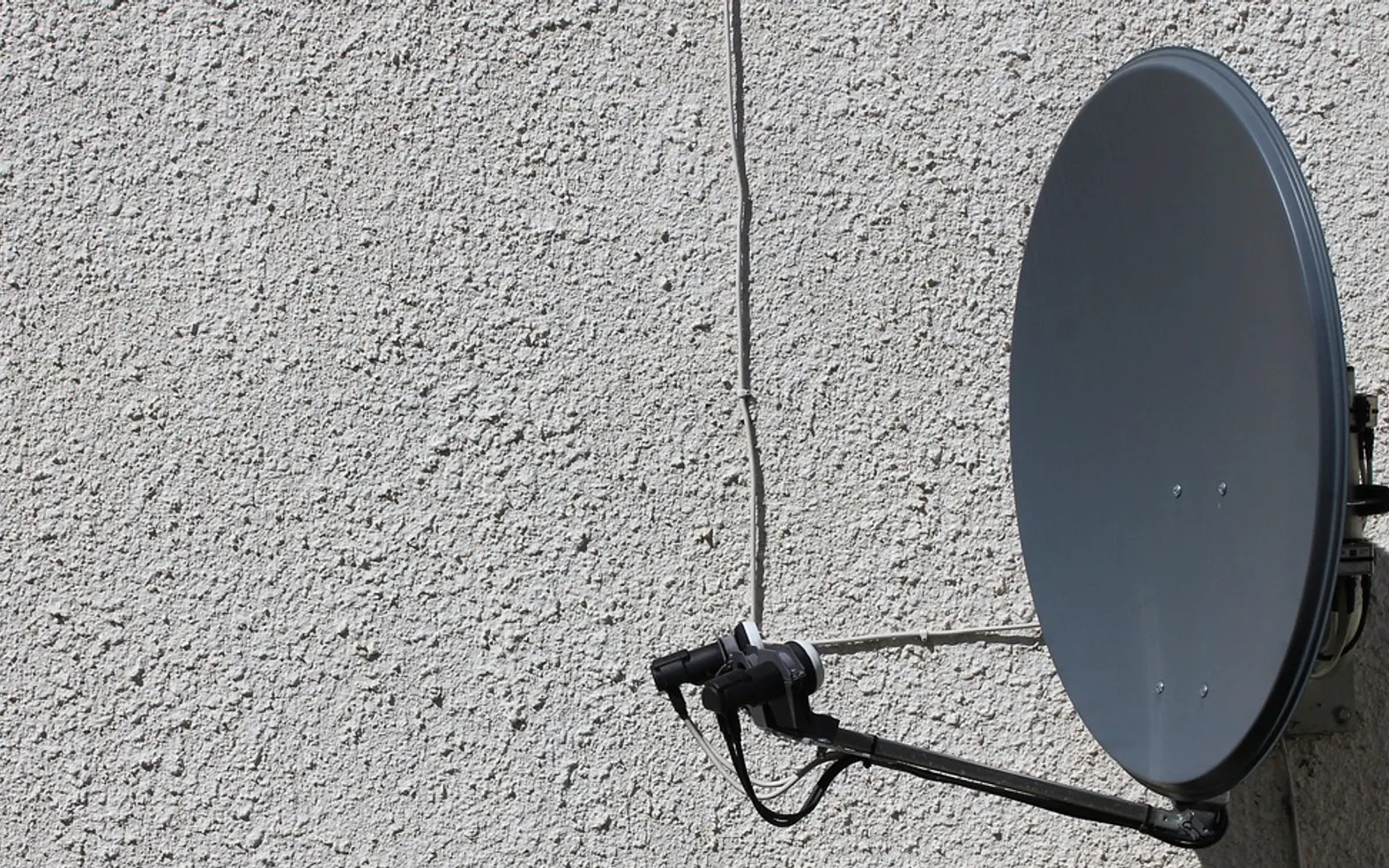 Tv satellite dish, antenna and reception