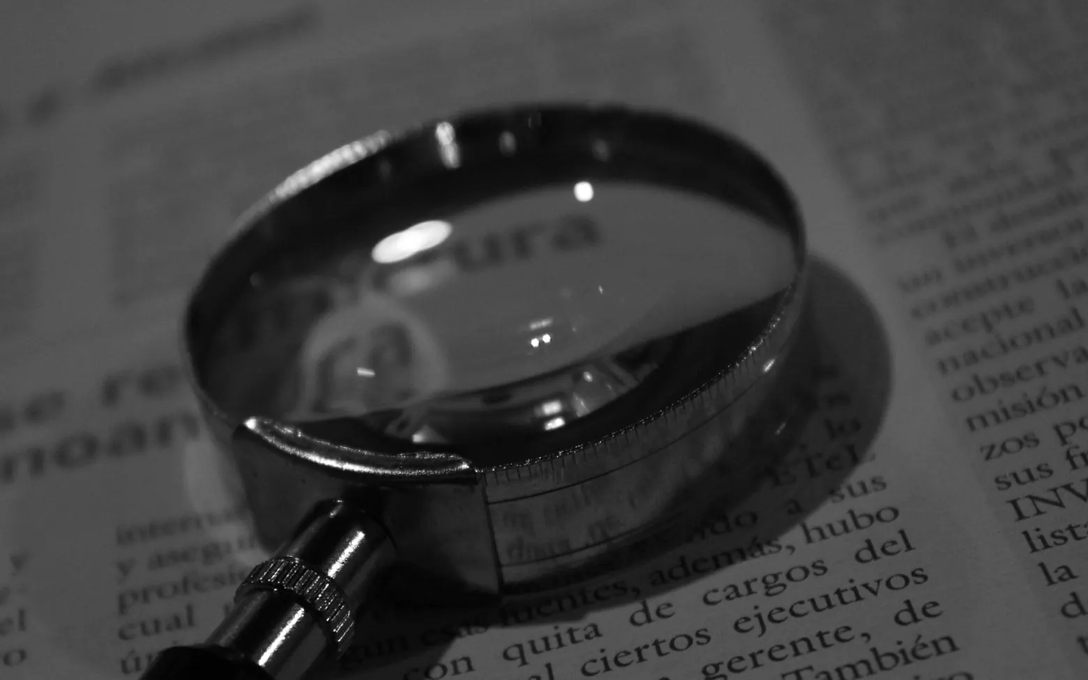 Magnifying glass, increase and reading